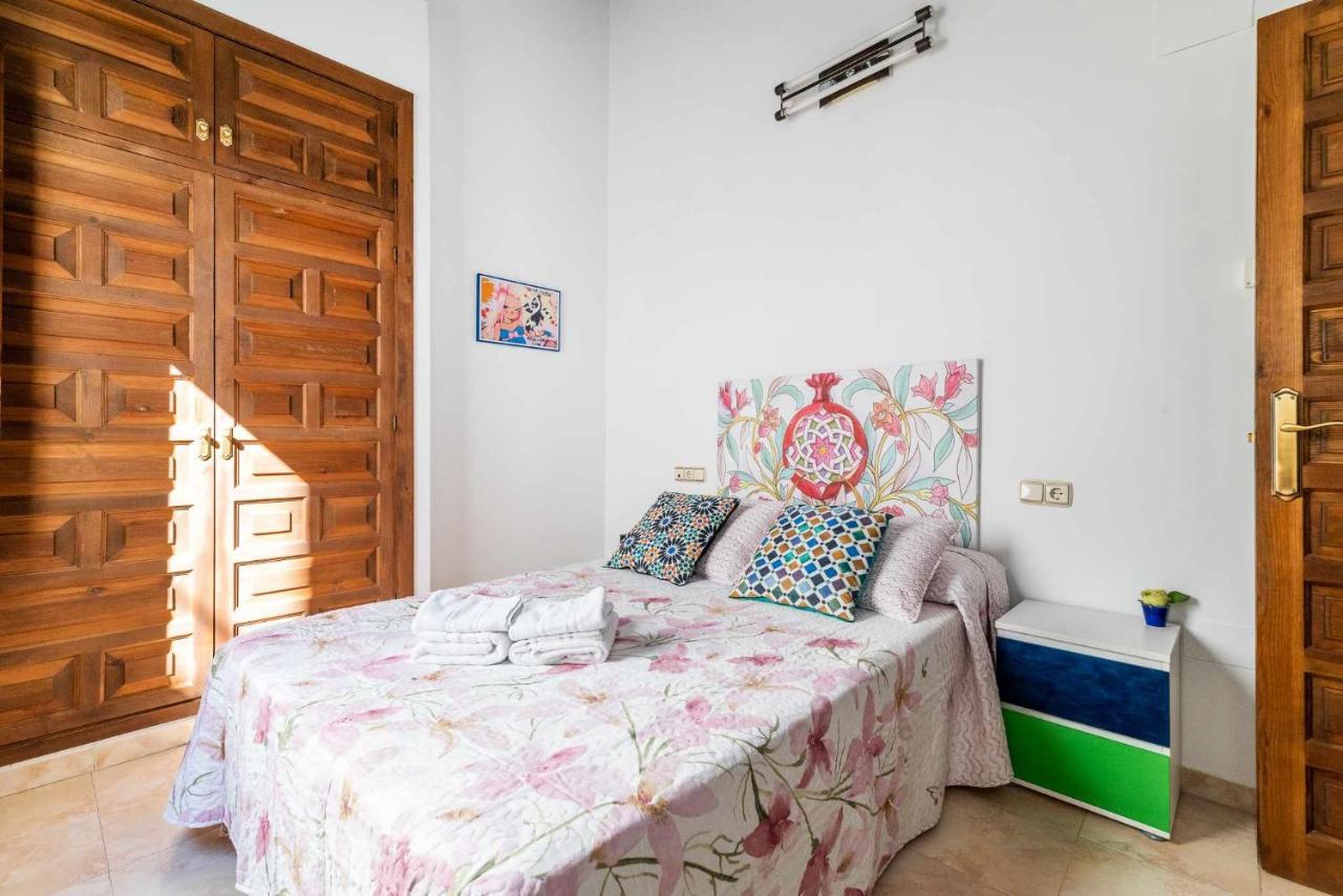 Comodo Y Moderno Apartamento Centro Гранада Екстериор снимка