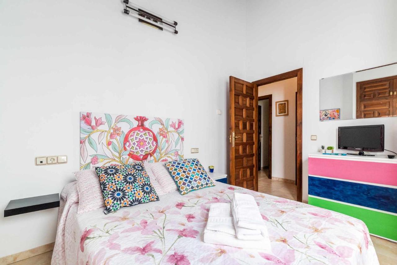 Comodo Y Moderno Apartamento Centro Гранада Екстериор снимка