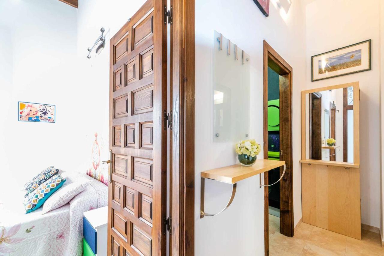 Comodo Y Moderno Apartamento Centro Гранада Екстериор снимка