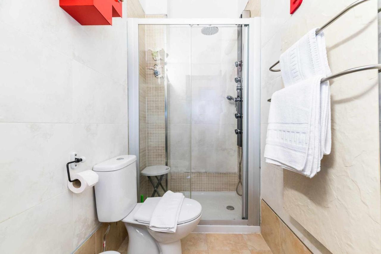 Comodo Y Moderno Apartamento Centro Гранада Екстериор снимка