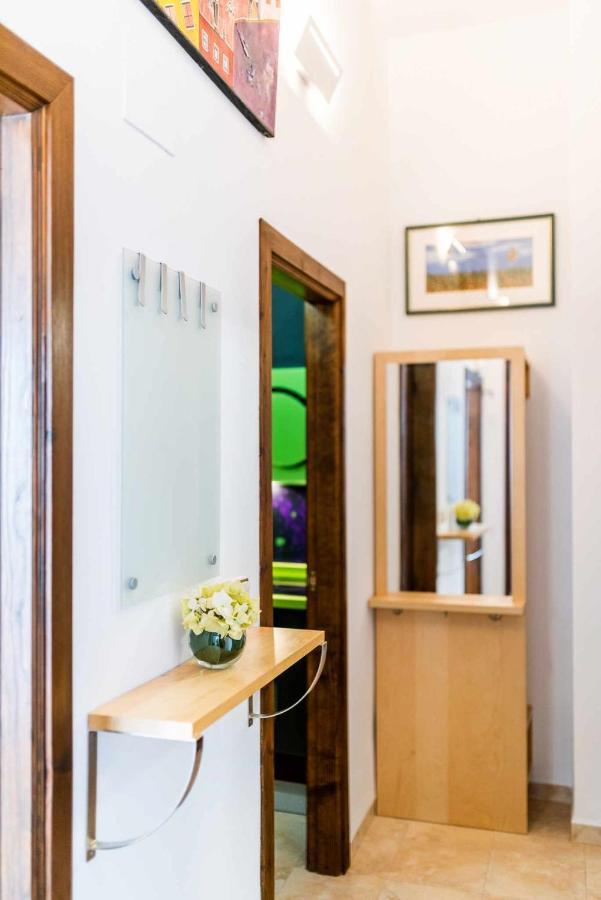 Comodo Y Moderno Apartamento Centro Гранада Екстериор снимка